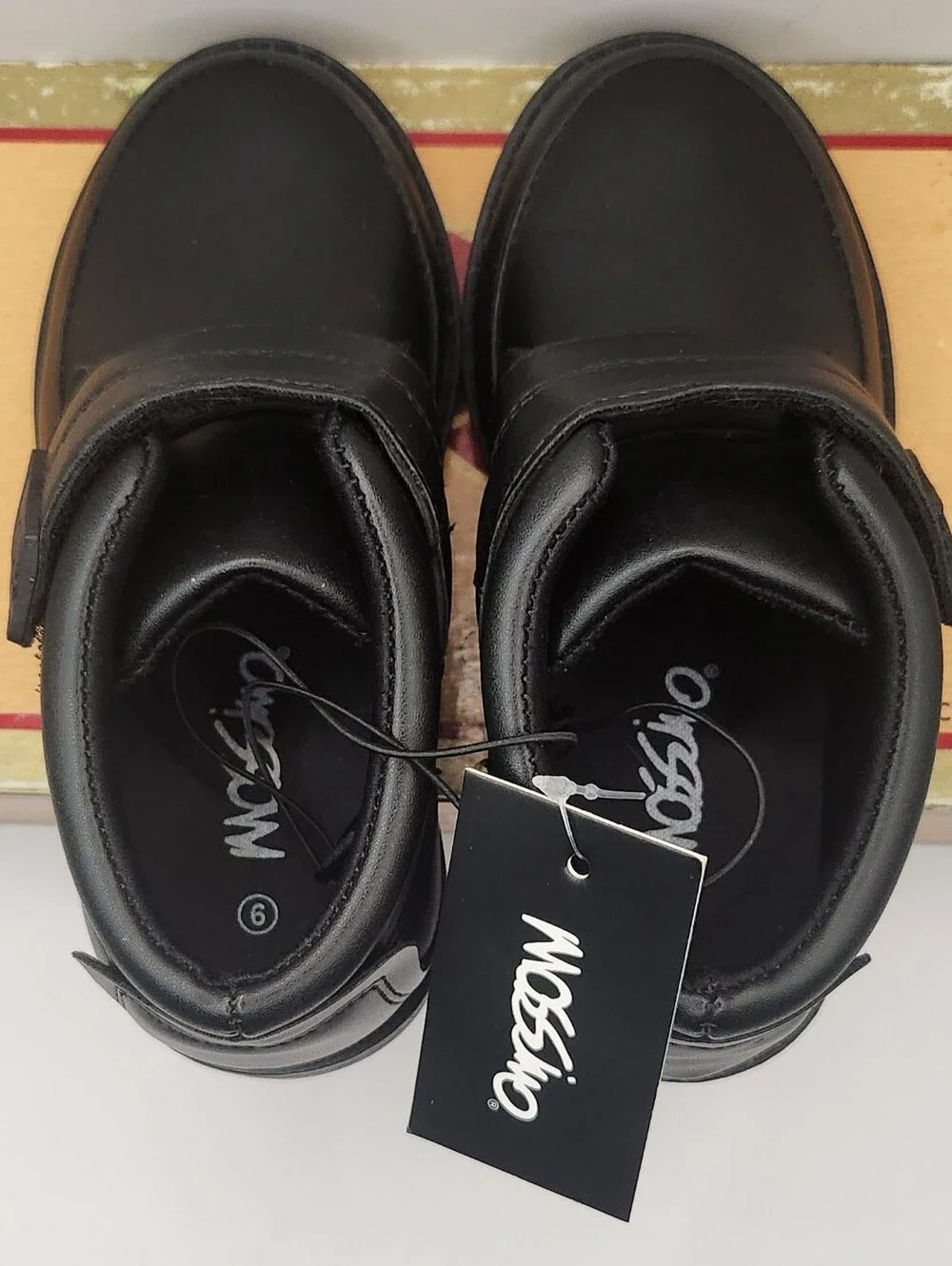 Mossimo toddler dress shoes feature two adjustable hook-and-loop straps Size 9